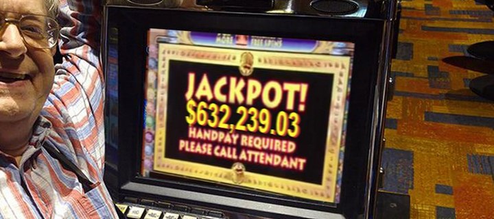 Playing Dollar Slots is risky but it can be worth it